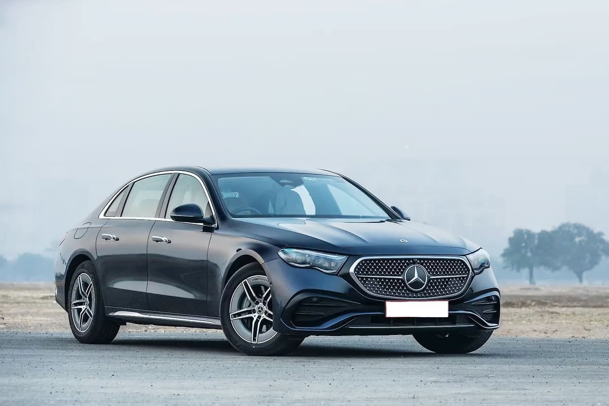 Mercedes-Benz-E-Class-Max-Transport