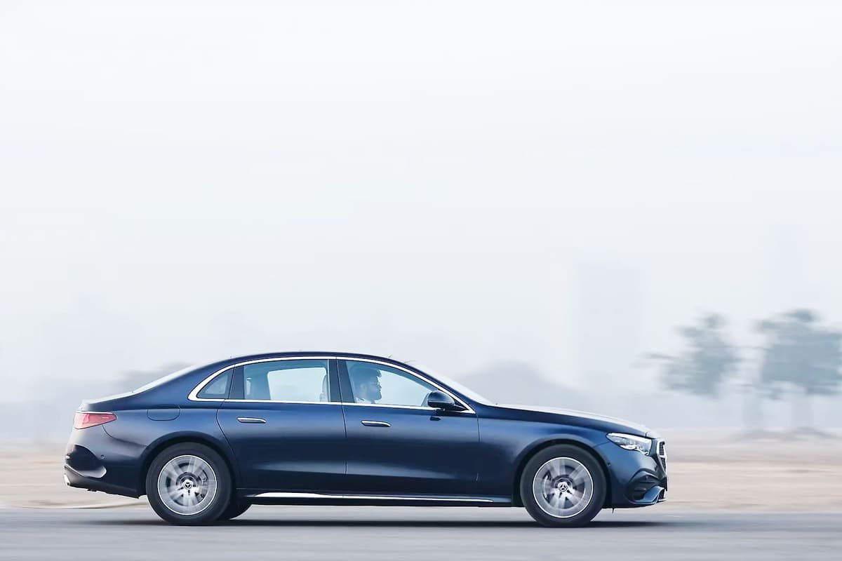 Mercedes-Benz-E-Class-Car-Rental