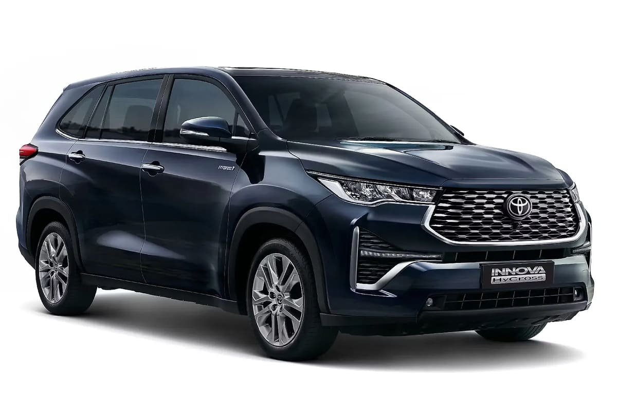 innova-hycross-max-car-rental