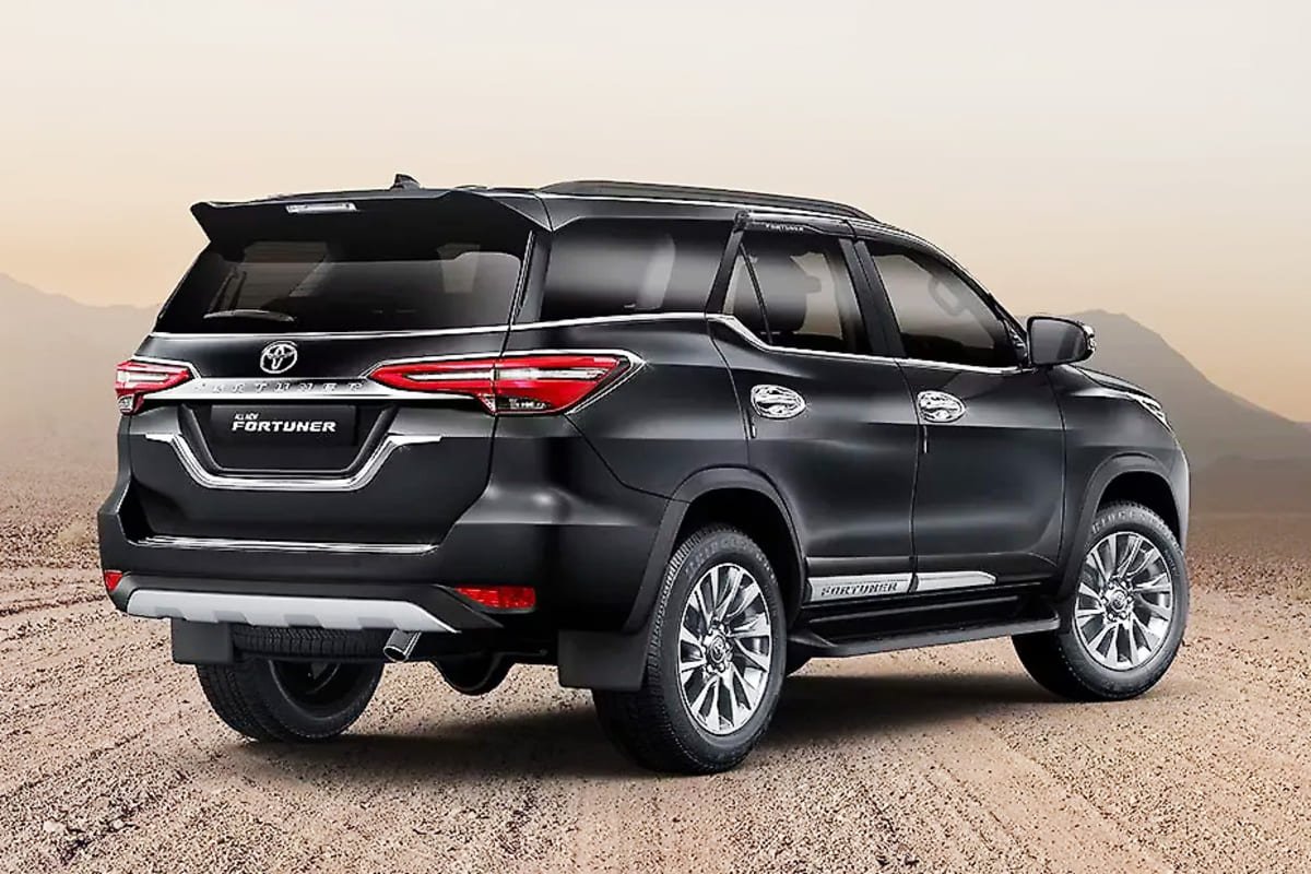 toyota-fortuner-max-car-rental